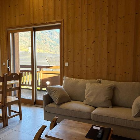 Gite Balneo Au Coeur Des Alpes Taninges Exterior photo