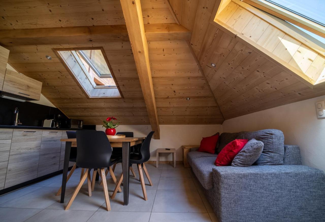 Gite Balneo Au Coeur Des Alpes Taninges Exterior photo