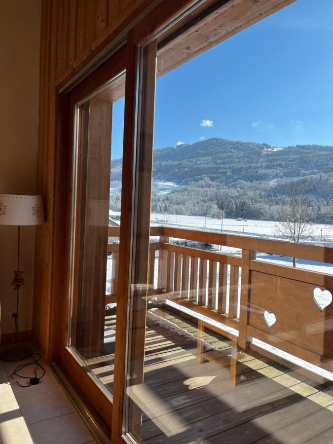 Gite Balneo Au Coeur Des Alpes Taninges Exterior photo