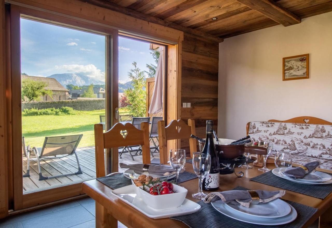 Gite Balneo Au Coeur Des Alpes Taninges Exterior photo