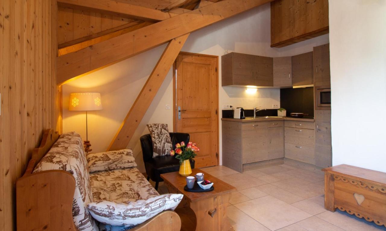 Gite Balneo Au Coeur Des Alpes Taninges Exterior photo